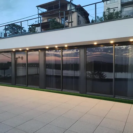 Kaskade Hill Apartman *